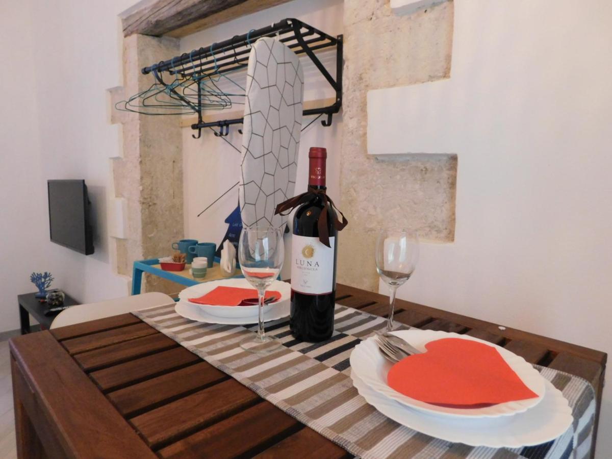 La Gemma Di Ortigia Bed and Breakfast Syrakusa Exteriör bild