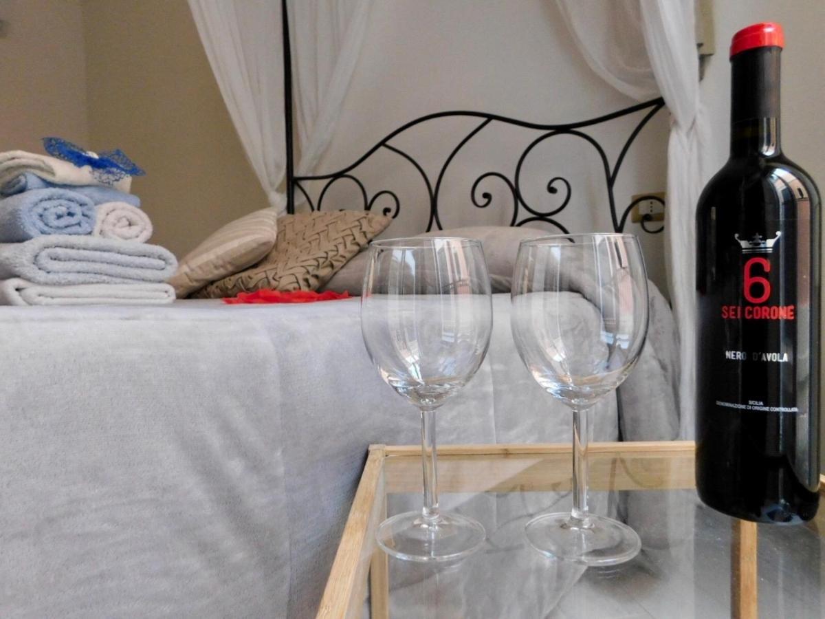 La Gemma Di Ortigia Bed and Breakfast Syrakusa Exteriör bild