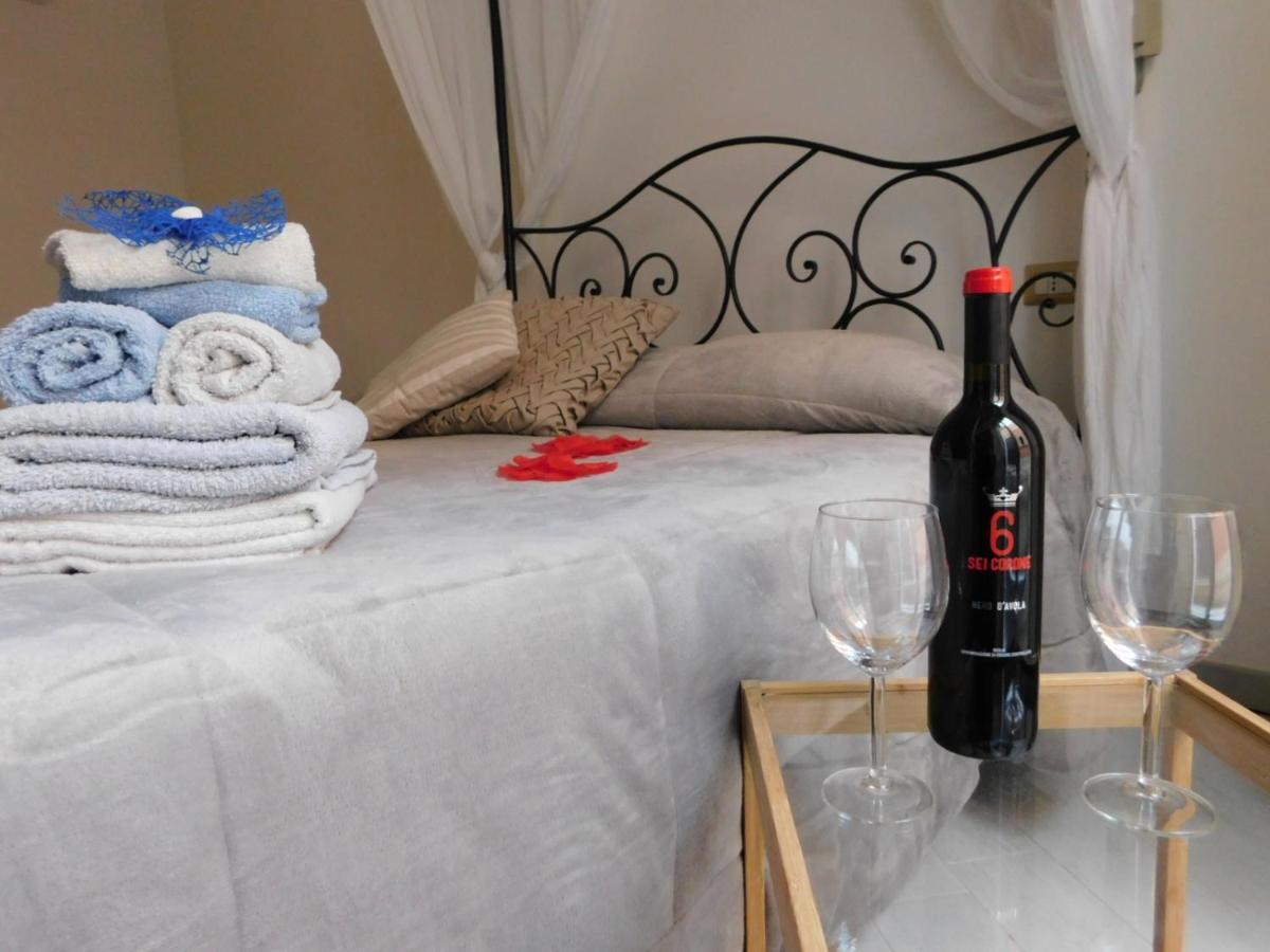 La Gemma Di Ortigia Bed and Breakfast Syrakusa Exteriör bild